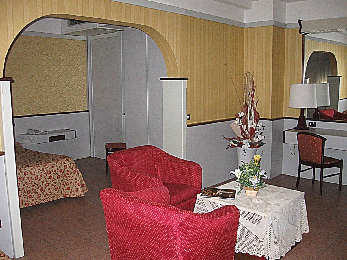 Hotel Maxim Βερόνα Εξωτερικό φωτογραφία